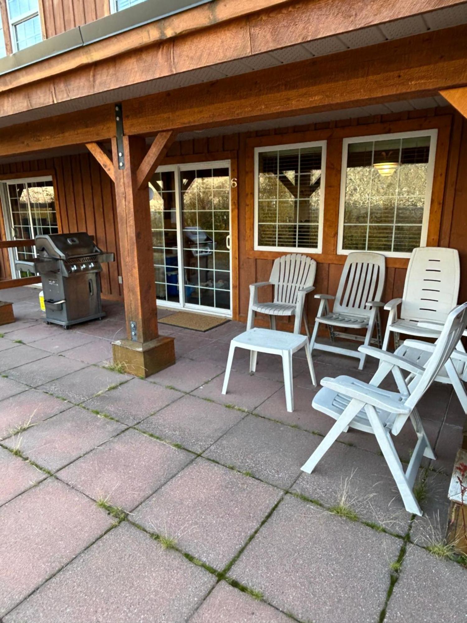 3 Bedroom 3 Bath Ski In Ski Out With Private Hot Tub Big White Ski Resort Экстерьер фото