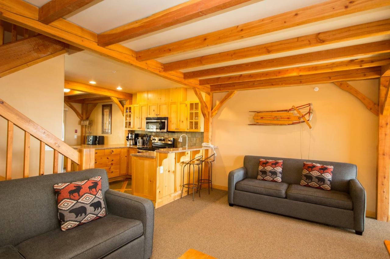 3 Bedroom 3 Bath Ski In Ski Out With Private Hot Tub Big White Ski Resort Экстерьер фото