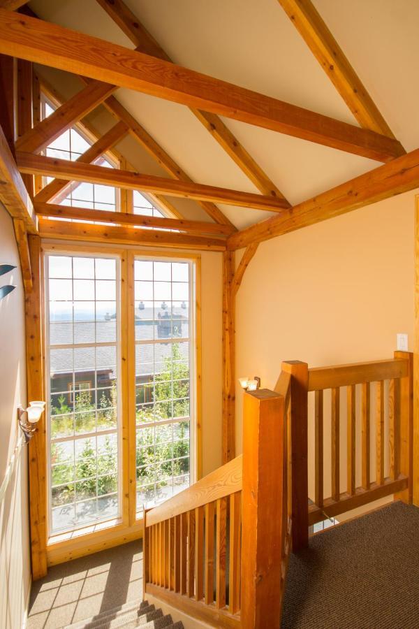 3 Bedroom 3 Bath Ski In Ski Out With Private Hot Tub Big White Ski Resort Экстерьер фото